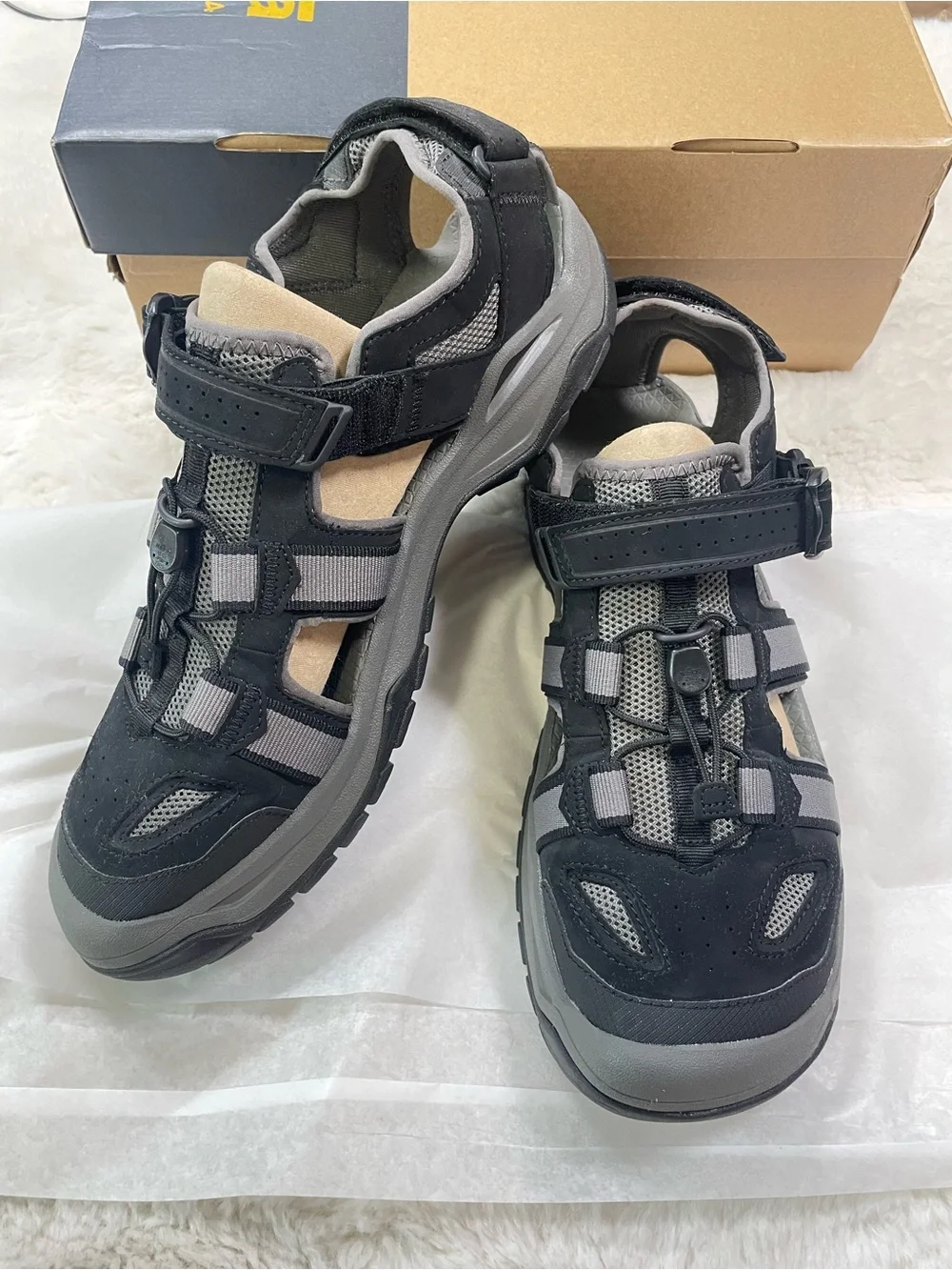 NWB Teva Black and Gray Men's Outdoor Sport Sandal, Size 13